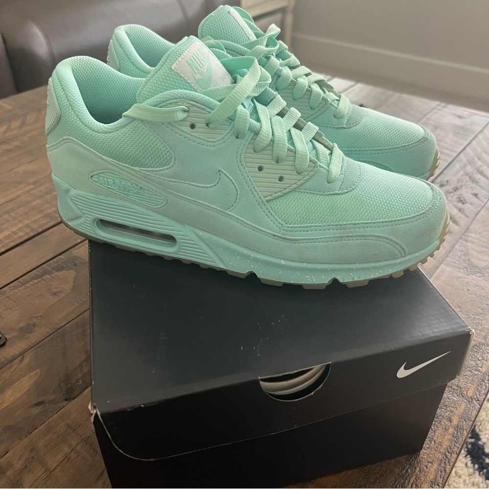 Nike ID Custom Mint Green Speckled Midsoles Air Max Sneakers